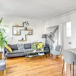Stunning Apartment 2Br + Balcony + Nice View