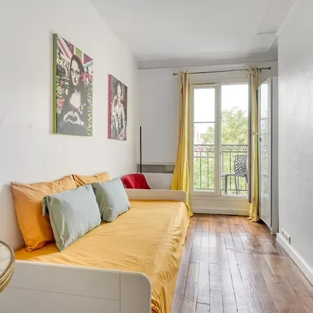 Appartamento Stunning 2br + Balcony + View Parigi
